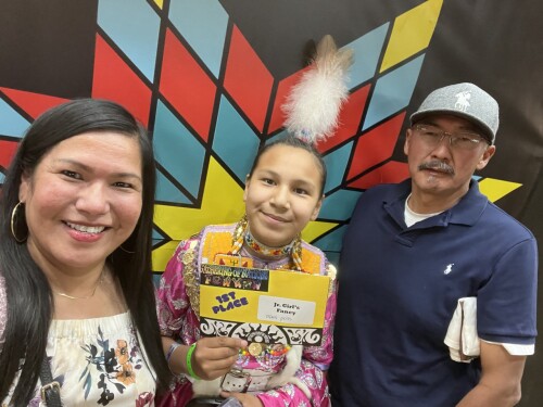 Demi Potts (Middle) with her mother Claudette Pastion (Left) and her father Joe Pastion (Right) - Photo Credits Claudette Pastion