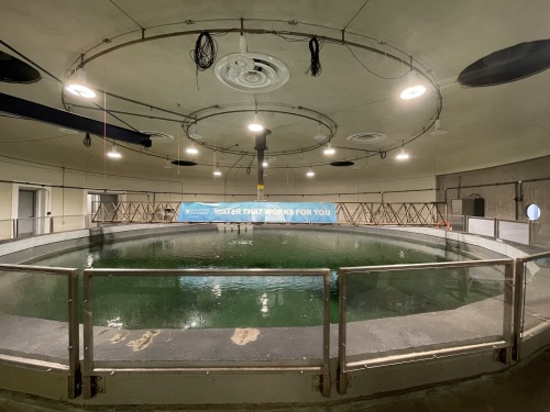 Photo of one of the Aquatron lab aquarium tanks at Dalhousie University Ocean research facility.