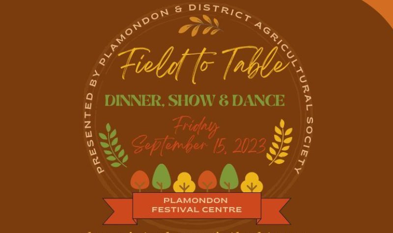 Une affiche brune et orange sur laquelle est inscrit « Field to table; dinner, show and dance; Friday September 15, 2023 ». Il y a des dessins d'arbres jaunes, vert et orange brûlé.