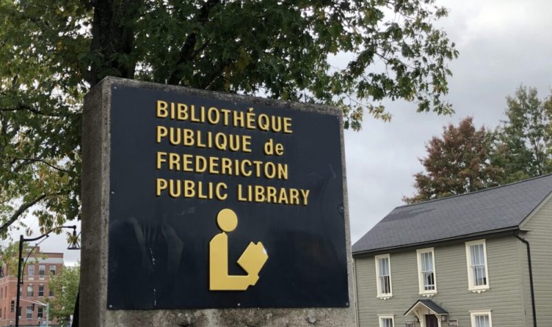L'affichage de la Bibliothèque publique de Fredericton