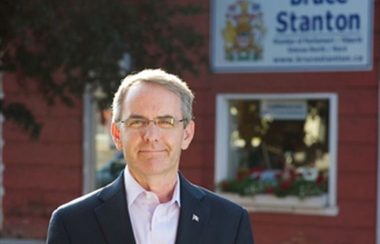 Député sortant de Simcoe Nord Bruce Stanton