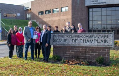 L'équipe de l'ARCf de Saint-Jean accompagnée du président du Conseil économique du Nouveau-Brunswick