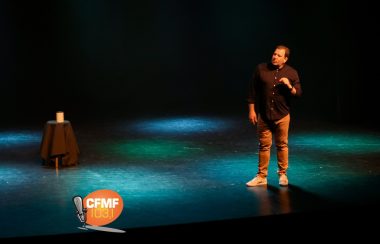 Le spectacle de Mario Jean à Fermont était présenté dans le cadre du Taïga Carnaval. Photo : Élizabeth Séguin