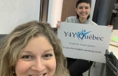 A photo of two staff members of Y4Y Quebec