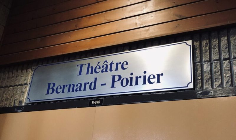 L'enseigne du Théâtre Bernard-Poirier