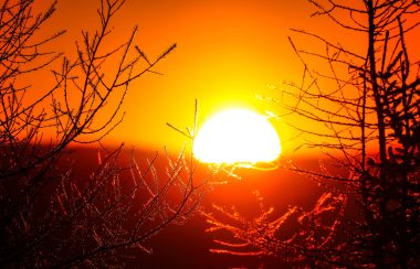 L'heure du coucher de soleil actuelle à Fermont est prévue à 16h59, alors que le lever se fait à 7h23 Photo : Élizabeth Séguin