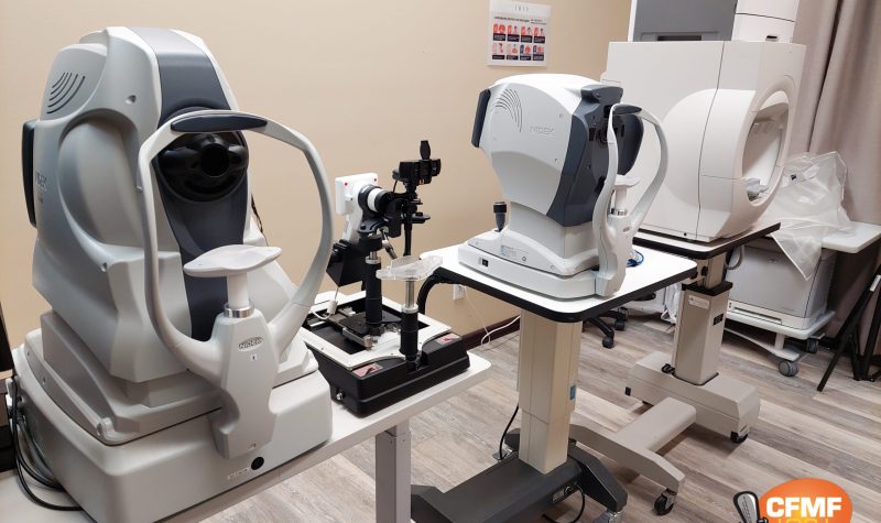 Du nouveau matériel a été installé pour permettre au bureau d'IRIS à Fermont d'offrir la télé-optométrie. Photo : Élizabeth Séguin