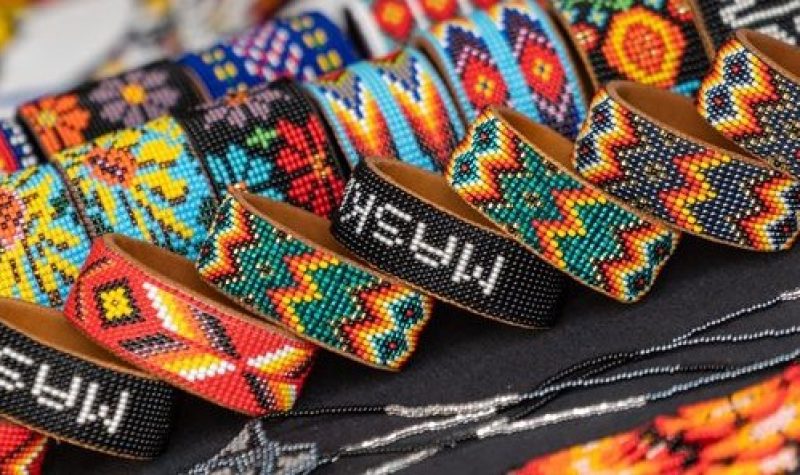 Beaded wristbands of different patterns and bright colors