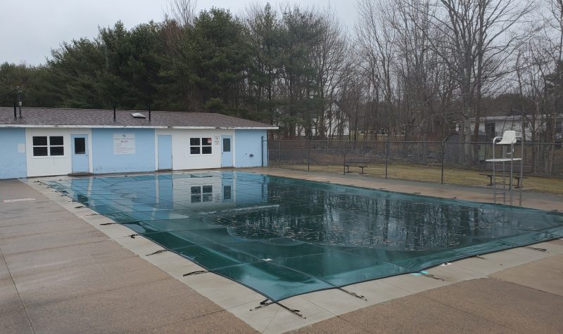 An outdoor swimming pool