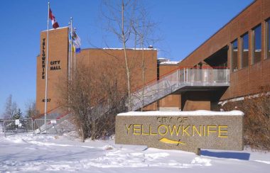 La mairie de Yellowknife en hiver
