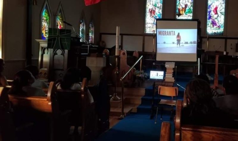 Capilla de la Iglesia de Beamsville en la proyección de un documental