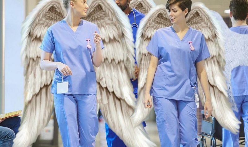 Des infirmières avec des ailes d'ange