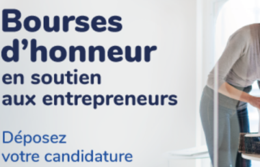 Publicité des bourses d'honneur, avec l'image d'une femme entrepreneure à l'œuvre et un texte invitant à poser une candidature.