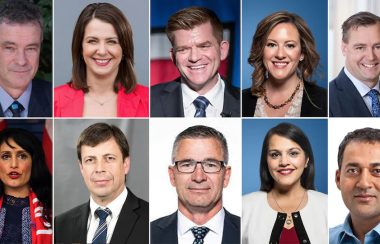 Montage photo des portraits des dix candidats officiels. On y aperçoit, de gauche à droite et de haut en bas, Bill Rock, Danielle Smith, Brian Jean, Rebecca Schulz, Jon Horsman, Leila Aheer, Todd Loewen, Travis Toews, Rajan Sawhney, et Raj Sherman.