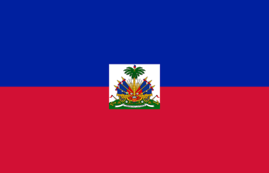 Drapeau d'Haïti bleu au-dessus rouge en-dessous avec l'enseigne du pays au centre