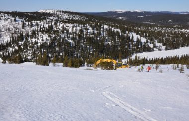 Depuis l'automne 2021, de la machinerie a été installée dans le secteur du lac Tupper,  bousculant la quiétude des amateurs de plein air fermontois. Photo : Martine Cotte