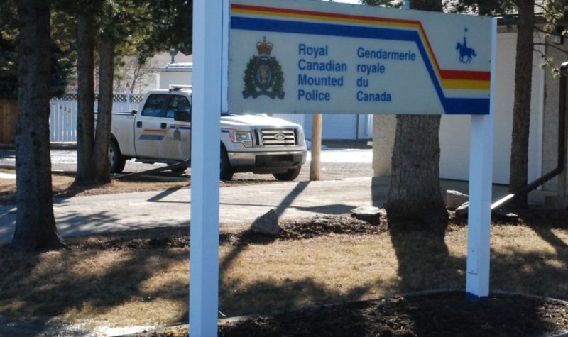 A sign that says RCMP on it in front of an RCMP station.