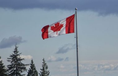 Le drapeau du Canada.