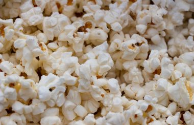 Du pop corn en gros plan