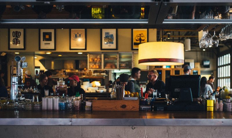 Les bars et les restaurants autorisés à réouvrir dès aujourd'hui à Halifax. Photo : Pixabay