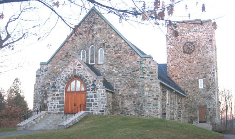 A picture of the outside of St. Paul's Church in Knowlton